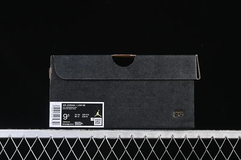 All Categories Air Jordan Jordan Series Basketball Shoes Air Jordan 1 Low Air Jordan 1 Low AJ1 Joe 1 Space Silver Retro Culture Leisure Sports Shoes HV4398-014